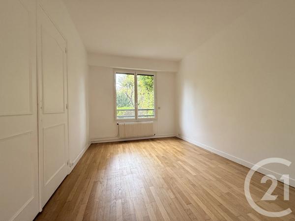 Appartement F4 à vendre  4 pièces - 90,59 m 2   ST GERMAIN EN LAYE  - 78