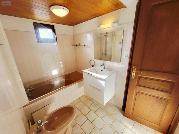 Immeuble de rapport à vendre à Ussel en Corrèze (19200), ref : UM 964