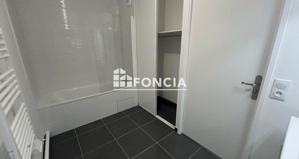 Location Appartement 4 pièces 74.8 m² - Provins 77160