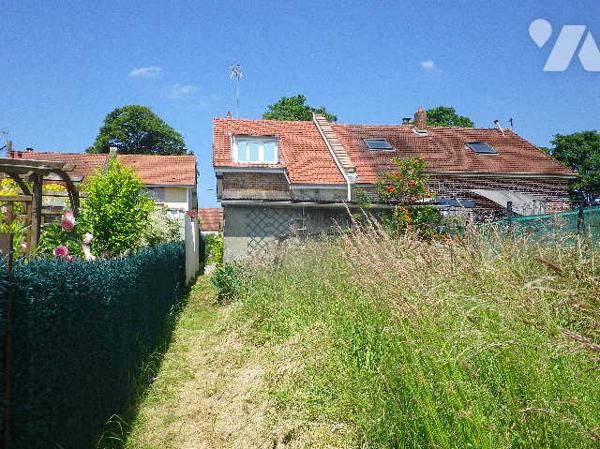 Maison semi-mitoyenne proche Péronne et de l'autoroute A1
