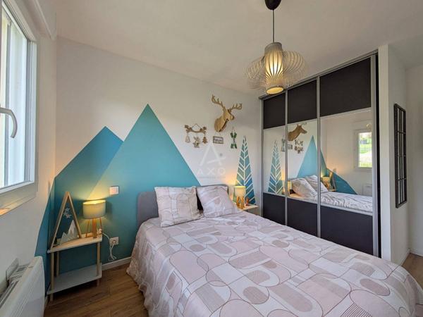 Maison récente en état impeccable, lumineuse avec vue dégagée  À 10 min dOrthez