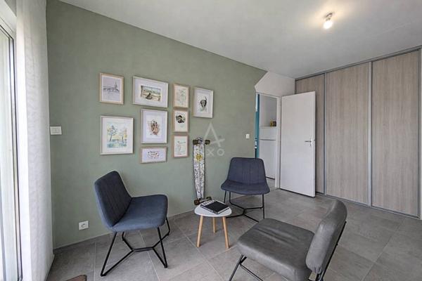 Maison récente en état impeccable, lumineuse avec vue dégagée  À 10 min dOrthez