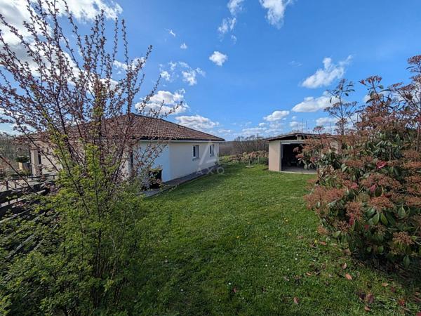 Maison récente en état impeccable, lumineuse avec vue dégagée  À 10 min dOrthez