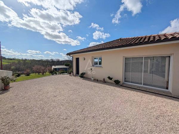 Maison récente en état impeccable, lumineuse avec vue dégagée  À 10 min dOrthez
