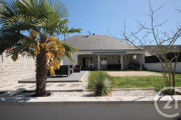 Maison à vendre  6 pièces - 138,51 m 2   LA CHAPELLE ST MESMIN  - 45