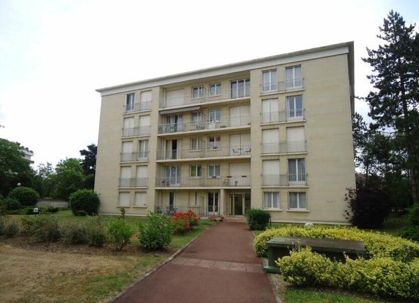Appartement à louer    1 pièce • 26 m2 Compiègne