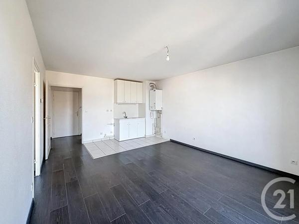 Appartement F2 à vendre  2 pièces - 39 m 2   ST JEAN DE BRAYE  - 45