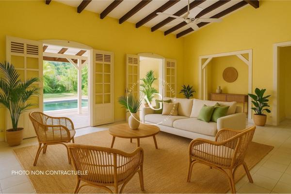 Villa T4 – Piscine, jardin, proche mer – Case-Pilote