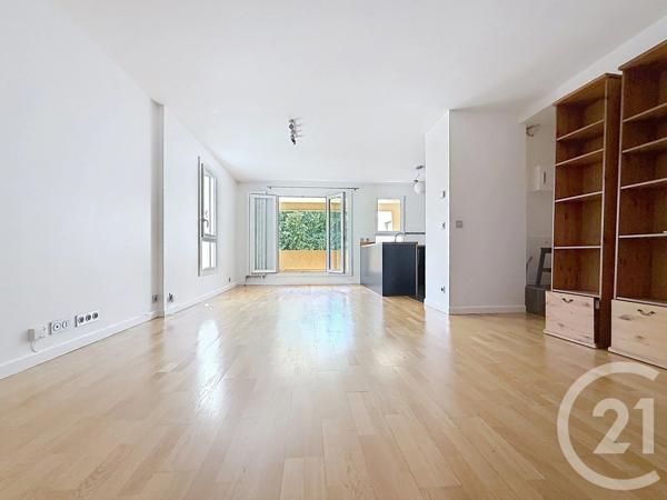 Appartement F3 à vendre  3 pièces - 68,01 m 2   NANTERRE  - 92