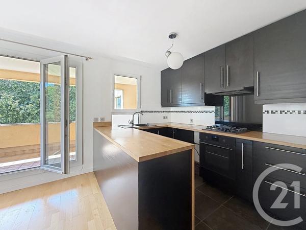 Appartement F3 à vendre  3 pièces - 68,01 m 2   NANTERRE  - 92