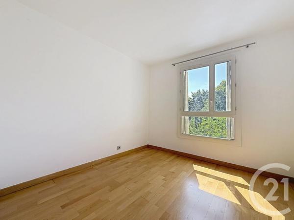 Appartement F3 à vendre  3 pièces - 68,01 m 2   NANTERRE  - 92