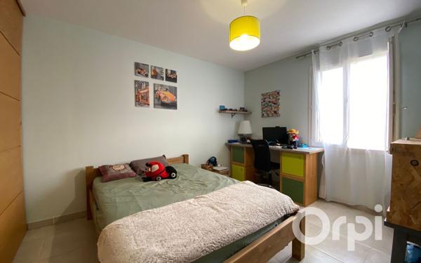 Maison à vendre    5 pièces •  Saint-Martin-de-Crau