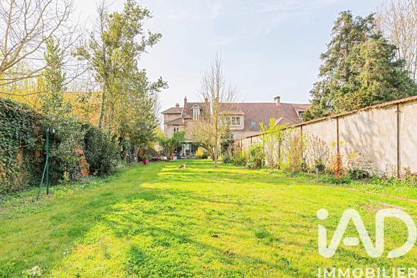 Maison à vendre 10 pièces 177 m² Dampmart