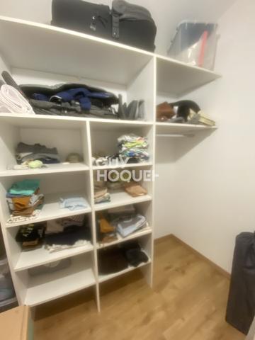 MAISON À LOUER DE 4 PIÈCES DE 162,00 M²