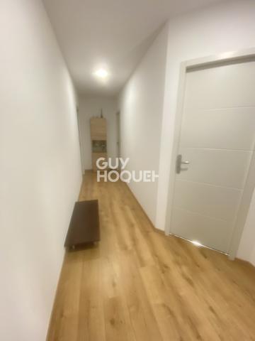 MAISON À LOUER DE 4 PIÈCES DE 162,00 M²