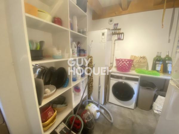 MAISON À LOUER DE 4 PIÈCES DE 162,00 M²