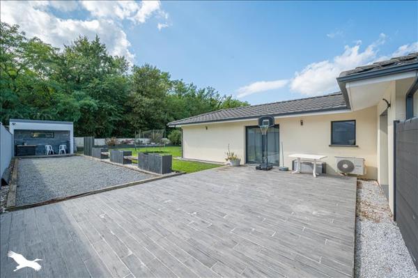 Maison à vendre |  Castres-Gironde |  7 pièces | 218 m²