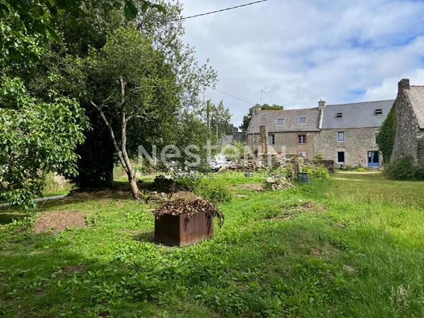 Maison en pierre avec 140 m² de potentiel à Lizio, plus de 600 m² de terrain, proche du poète ferrailleur...