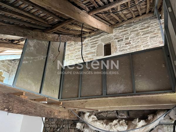 Maison en pierre avec 140 m² de potentiel à Lizio, plus de 600 m² de terrain, proche du poète ferrailleur...