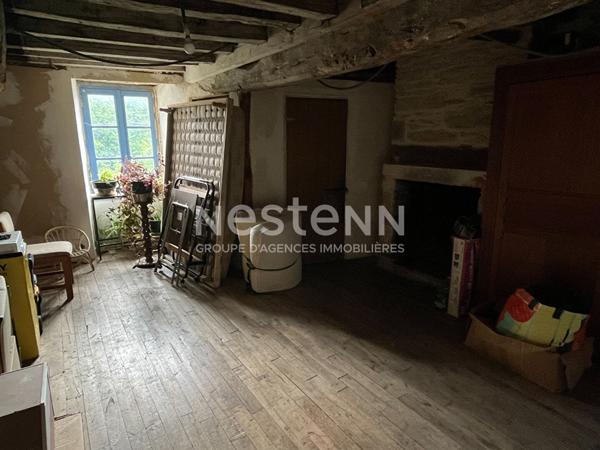 Maison en pierre avec 140 m² de potentiel à Lizio, plus de 600 m² de terrain, proche du poète ferrailleur...