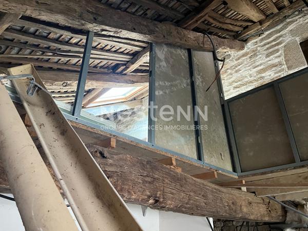 Maison en pierre avec 140 m² de potentiel à Lizio, plus de 600 m² de terrain, proche du poète ferrailleur...