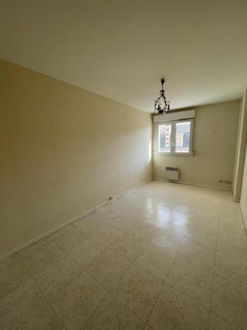 Appartement T2, centre-ville, balcon.