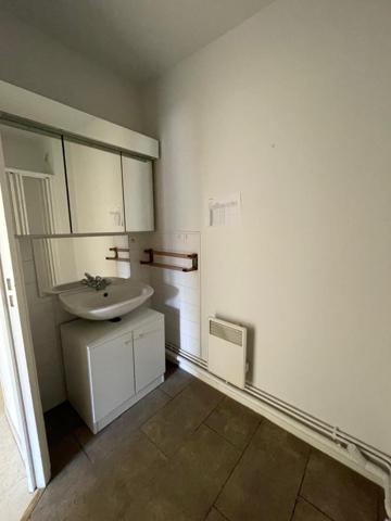 Appartement T2, centre-ville, balcon.