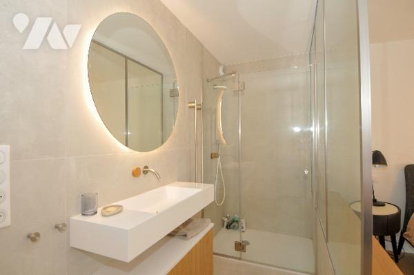 Luxueux T3cab de 82m² PLEIN SUD décoré par un architecte d'intérieur FACE MER avec parking et garage