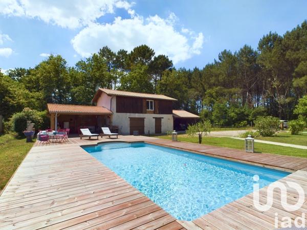 Maison 5 pièces de 200 m² à Salles (33770)