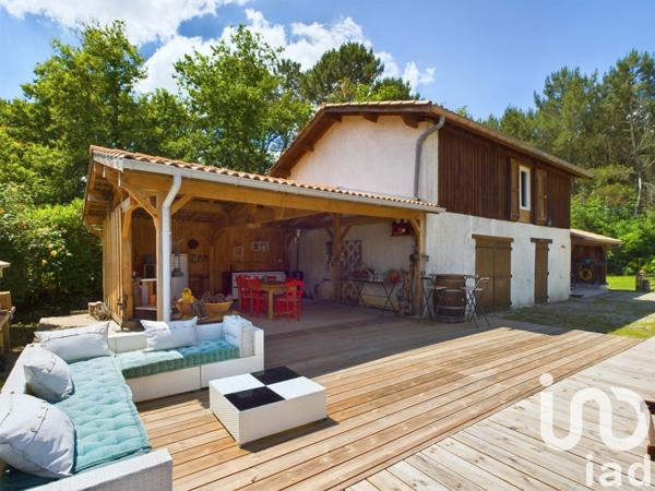 Maison 5 pièces de 200 m² à Salles (33770)