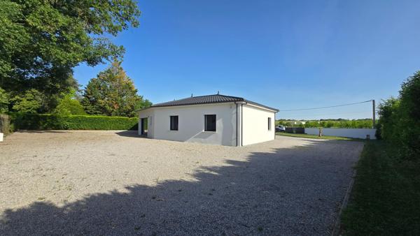 TERRAIN CLOS