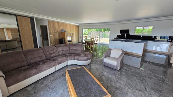 TERRAIN CLOS