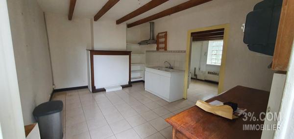 Thiré maison en pierres de 63.85 m² à rénovée Thiré (85210)