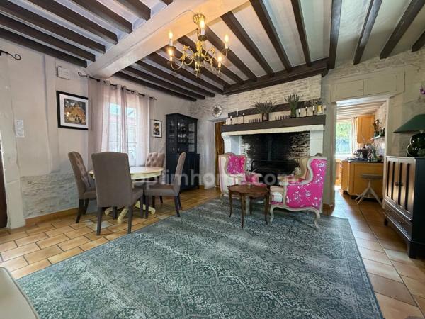 Belle propriété normande de caractère avec parc arboré de plus 3 500 m² et majestueuse bâtisse en pierre de Caen - Idéal projet gîtes, chambres d'hôtes ou vaste demeure familiale
