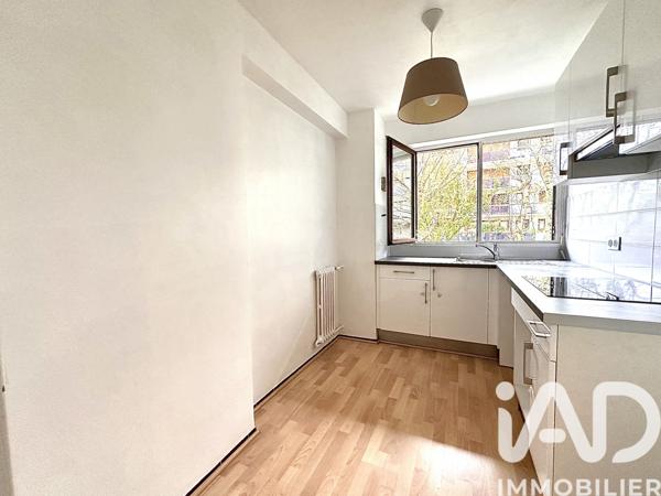 Location appartement 3 pièces 61 m² Rueil-Malmaison