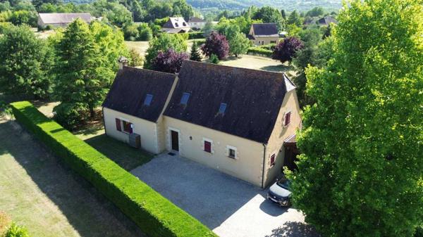 Maison contemporaine - Saint-cyprien Maison Perigordine proche des commerces et parc arboré de 3860m2