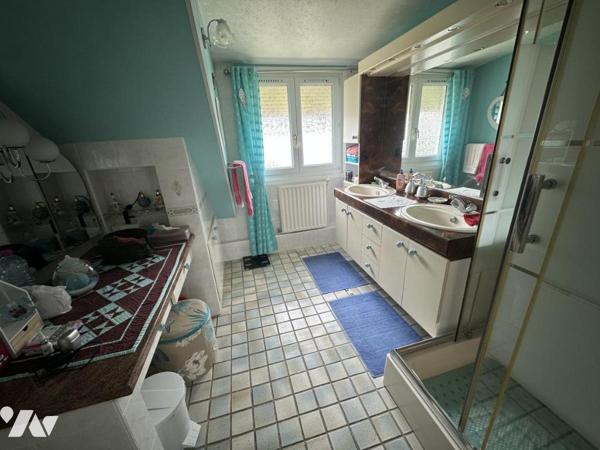 AILLY SUR SOMME PAVILLON DE TYPE 4 avec garage et jardin 