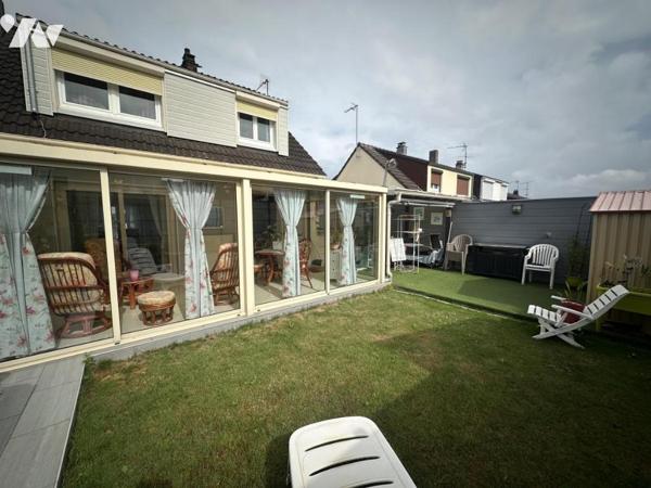 AILLY SUR SOMME PAVILLON DE TYPE 4 avec garage et jardin 