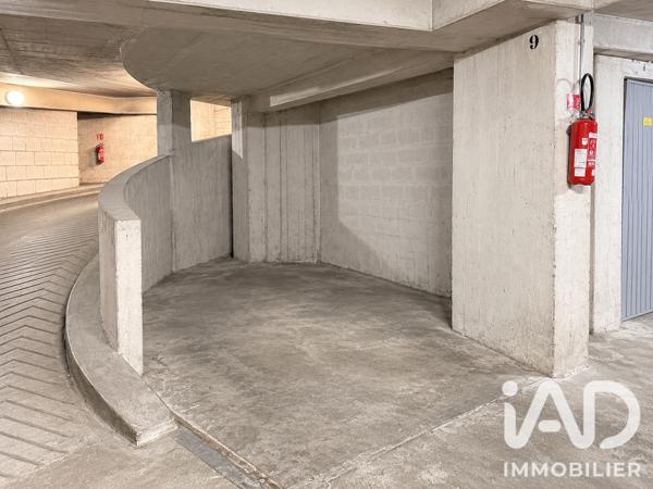 Parking à vendre 12 m² Paris 7