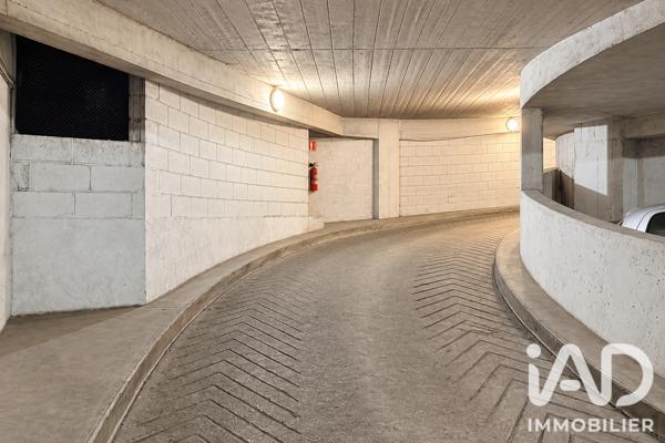 Parking à vendre 12 m² Paris 7