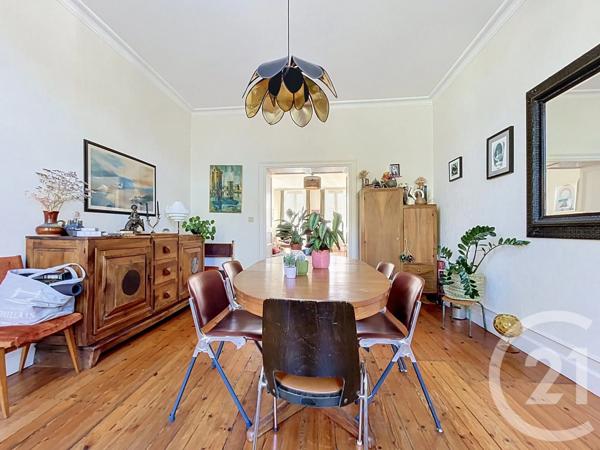 Maison à vendre  7 pièces - 329 m 2   ROCHEFORT  - 17