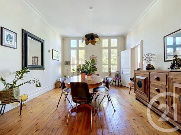 Maison à vendre  7 pièces - 329 m 2   ROCHEFORT  - 17