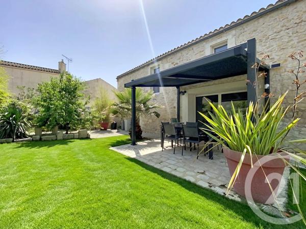 Maison à vendre  7 pièces - 329 m 2   ROCHEFORT  - 17