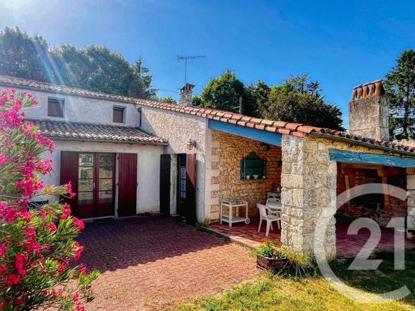 Maison à vendre  7 pièces - 329 m 2   ROCHEFORT  - 17