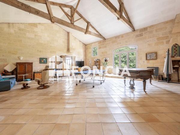 À vendre Maison 8 pièces 409 m² - Ambès 33810