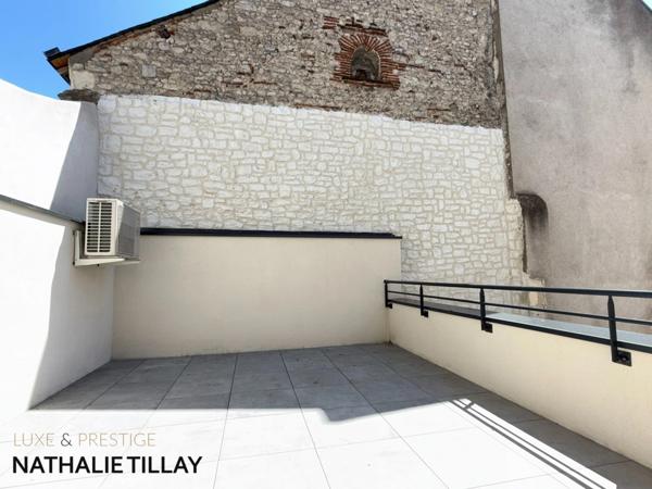 Orleans hyper centre , maison de villle neuve a vendre avec 2 terrasses et garage