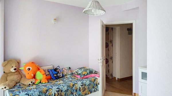 Maison néo-provençale 7 pièces avec piscine à Peymeinade - Proche commodités