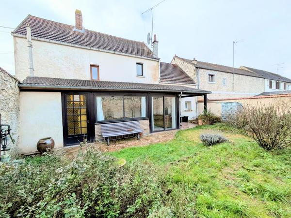 MAISON de VILLE avec beaucoup de charme