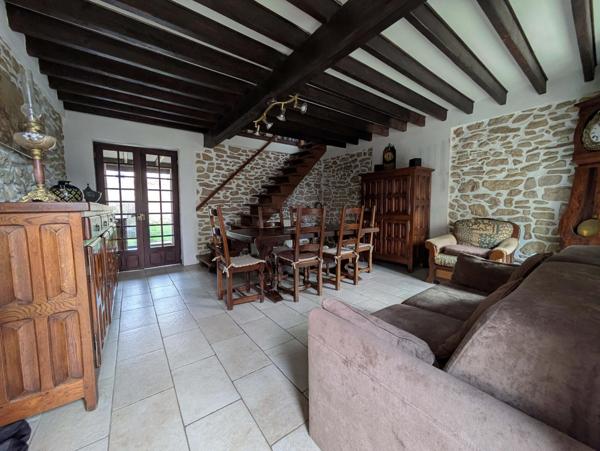 MAISON de VILLE avec beaucoup de charme