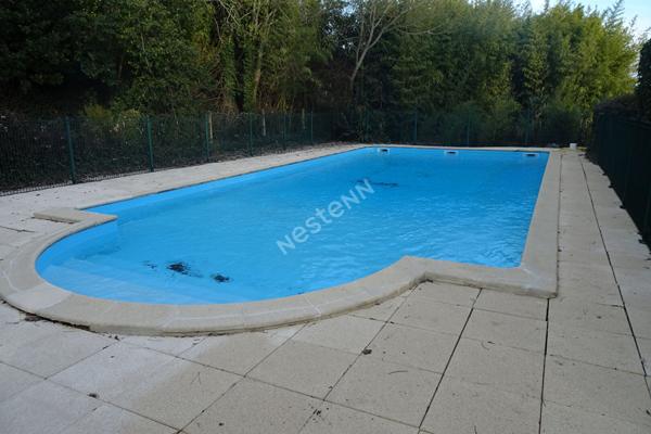 Exclusivite a Saintes : Appartement T1 avec ASCENSEUR, balcon, parking, cave et piscine